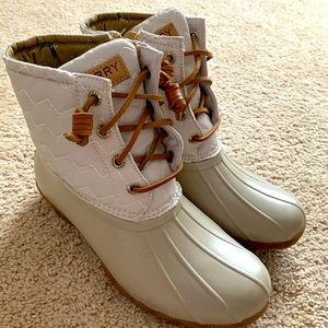 Women sperry boots